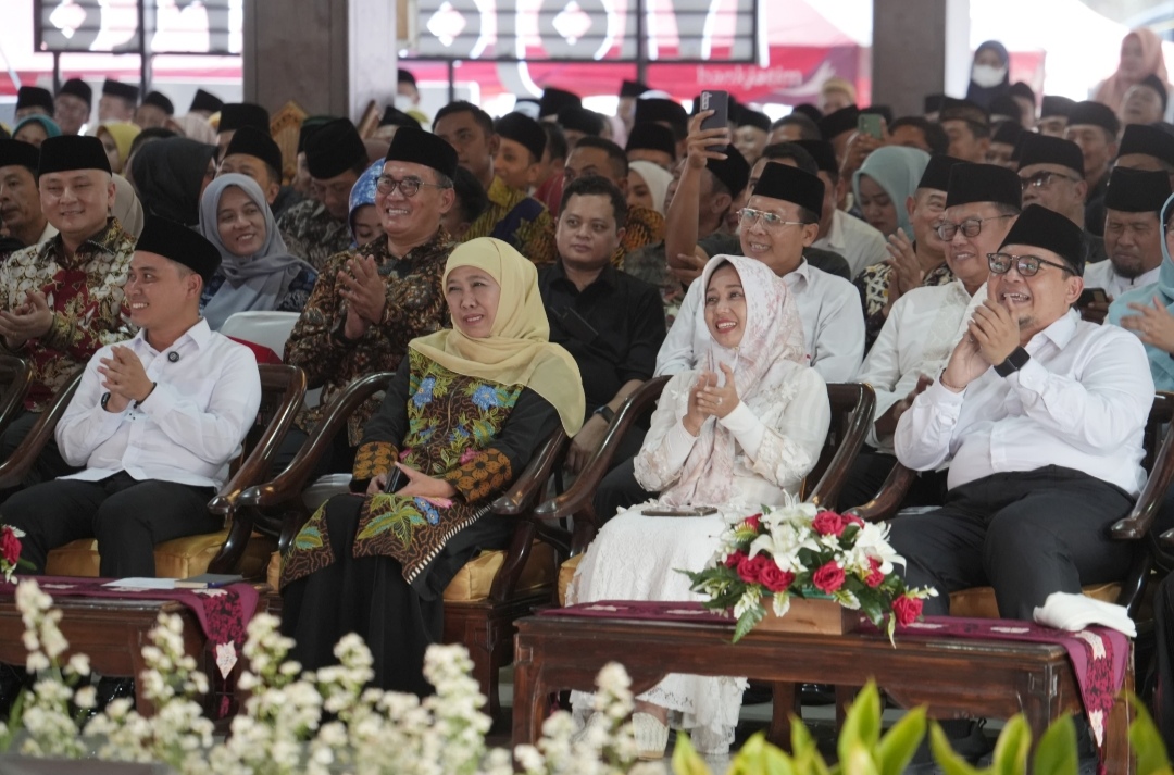 Wali Kota Mojokerto Ning Ita Hadiri Tasyakuran dan Santunan Anak Yatim Bersama Gubernur Jatim Khofifah
