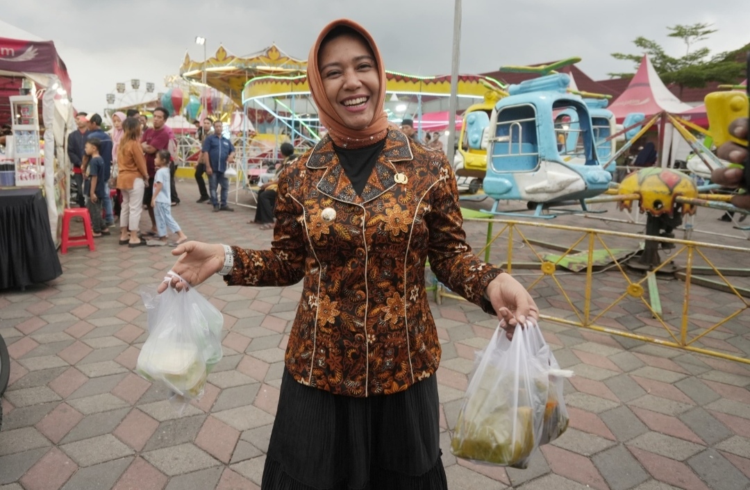 Pasar Takjil Ramadan, Ning Ita: Upaya Dongkrak Pendapatan di Bulan Puasa