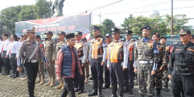 Bupati Al Barra Pimpin Apel Operasi Ketupat Semeru 2025, Pastikan Mudik Lebaran Aman dan Nyaman