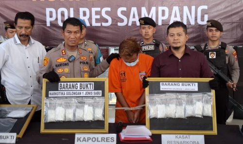 Polres Sampang Ungkap Peredaran Narkoba, Kurir dan 938,73 Gram Sabu Berhasil Diamankan