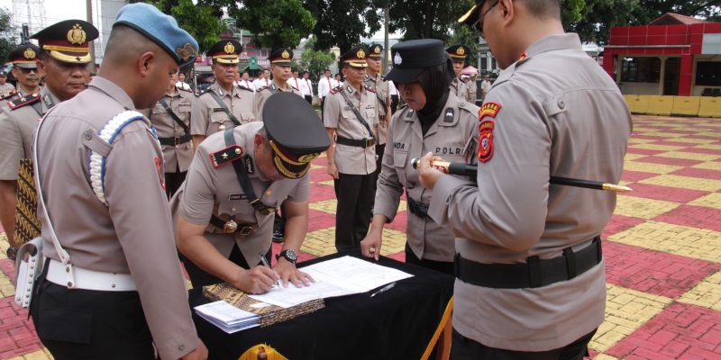 Kapolres Purwakarta Berikan Semangat Dan Apresiasi Untuk Pejabat Yang Di Mutasi
