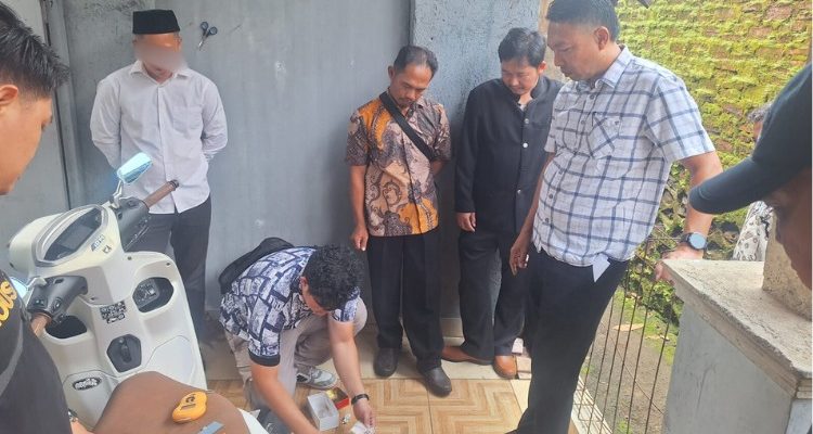 Satresnarkoba Polres Batang Tangkap Residivis,  Barang Bukti Sabu dan Ekstasi Disembuyikan Dirumah Kosong