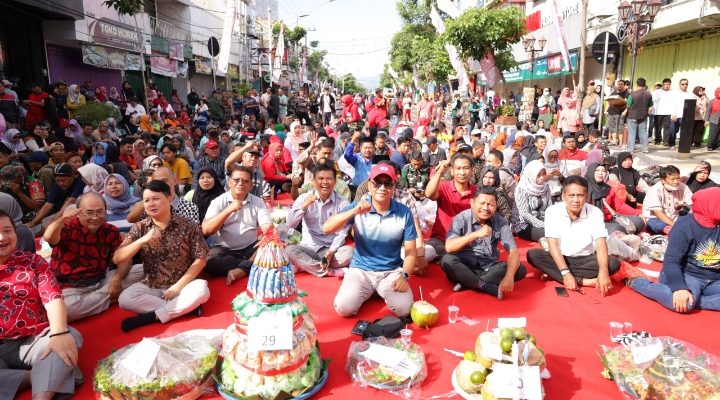 Dinas Pertanian Bersama Gelar Tumpeng Masal peringati Hari Jadi Nganjuk ke 1088