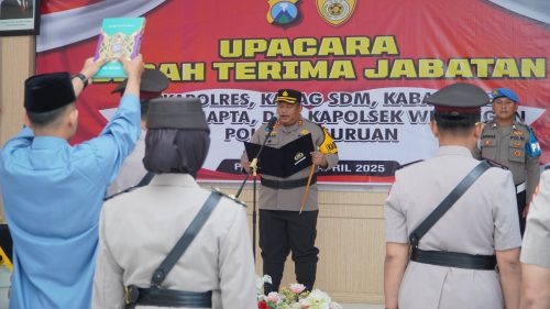 Serah Terima Jabatan Wakapolres hingga Kapolsek Winongan Digelar di Mapolres Pasuruan