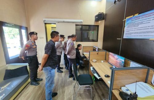 Pastikan Pelayanan Prima Diberikan Oleh Anggotanya, Kapolres Pekalongan Cek Ruang SPKT