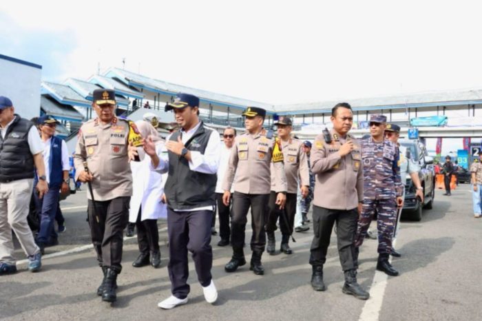 Kapolda Jatim Tinjau Pelabuhan ASDP Ketapang Banyuwangi, Pastikan Arus Balik Lebaran Lancar