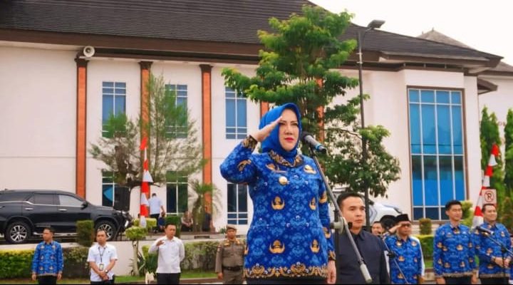 Bupati Ratna Machmud Pimpin Upacara HUT ke-82 Musi Rawas: Ajak Warga Terus Tumbuh dan Maju