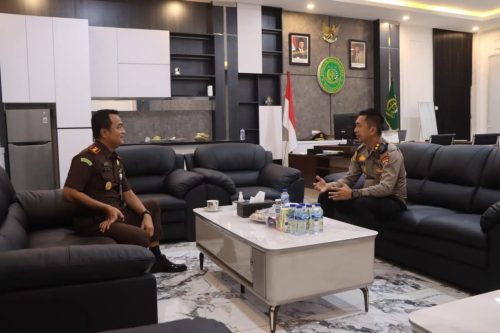 Kapolres Pulang Pisau Silaturahmi ke Kajari, Perkuat Sinergi Penegakan Hukum