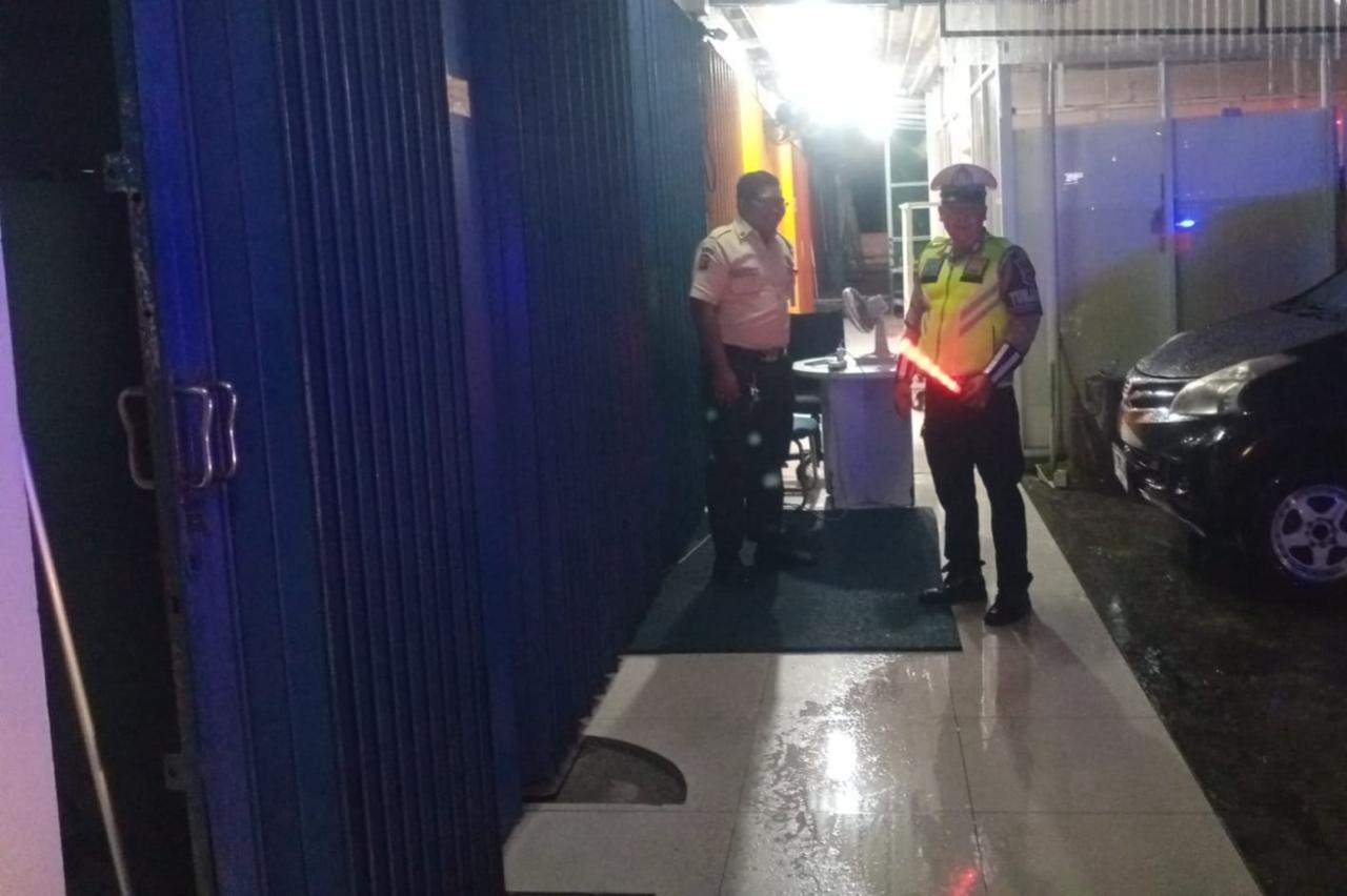Jaga Keamanan di Kantor Perbankan, Satlantas Polresta Palangka Raya terus Gelar Patroli Dialogis
