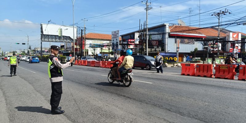 Pantura Batang Lancar, Pengendara Sisa Arus Balik Hanya Warga Lokal