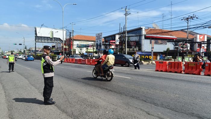 Pantura Batang Lancar, Pengendara Sisa Arus Balik Hanya Warga Lokal