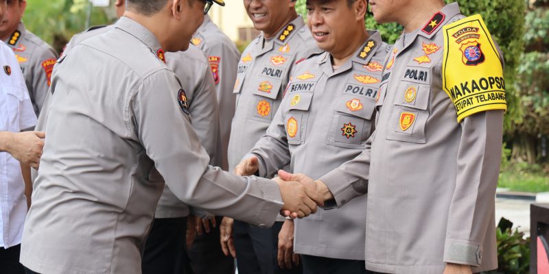Usai Pimpin Apel Pagi, Kapolda Kalteng Halal Bihalal Bersama Pejabat Utama dan Personel