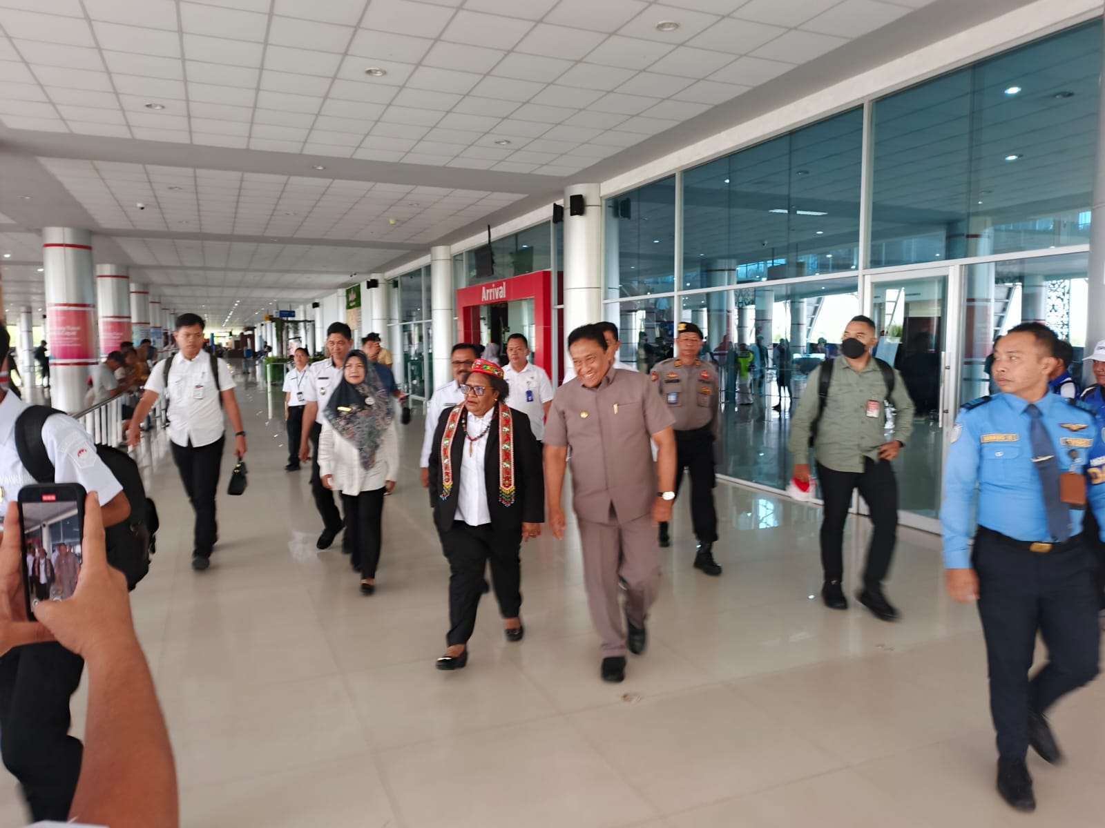 Satpamobvit Polresta Palangka Raya pastikan keamanan kedatangan Wamendagri di Bandara Tjilik Riwut