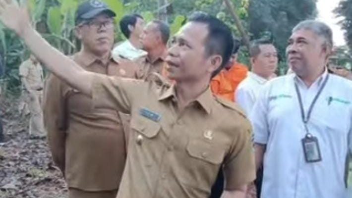 Om Zein Bupati Purwakarta Mitigasi Bencana di Sekitar Waduk Cirata dan Normalisasi Sungai Cidadapan