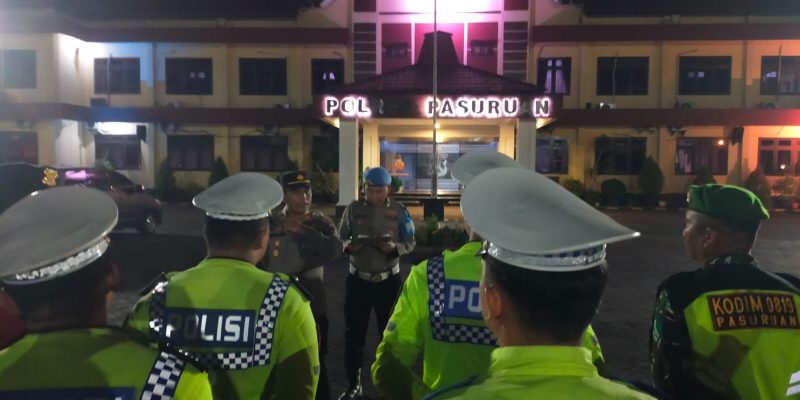Polres Pasuruan Gelar Patroli Gabungan, Temukan Sajam dan Sisa Miras di Tempat Hiburan Malam