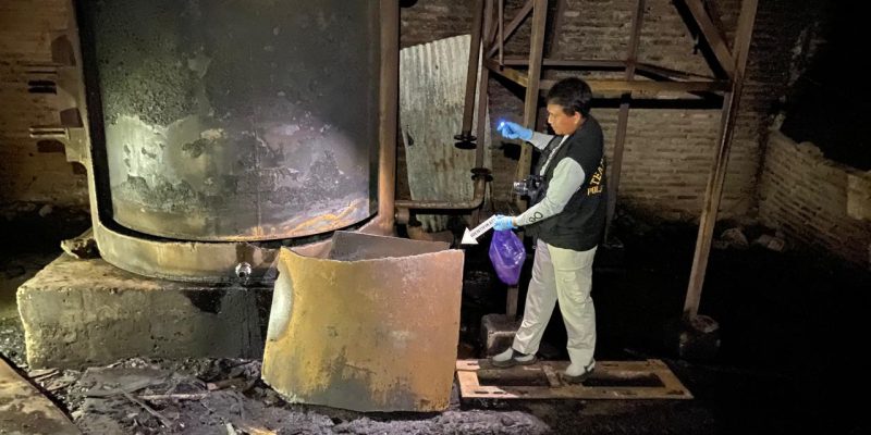 Pabrik Triplek PT. Kayu Alam Lestari di Pekalongan Terbakar 