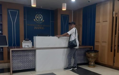 MJKS Desak Kejagung Ambil Alih Kasus Korupsi Unsrat dan Usut Dugaan Keterlibatan Adik Rocky Gerung