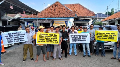Datangi Polres Pekalongan Kota, Puluhan Warga Wuled Minta Percepat Proses Hukum PTSL