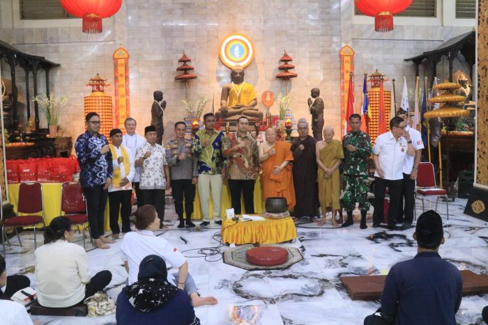 Waisak di Maha Vihara Majapahit Penuh Makna, Wakil Bupati Ajak Perkuat Toleransi