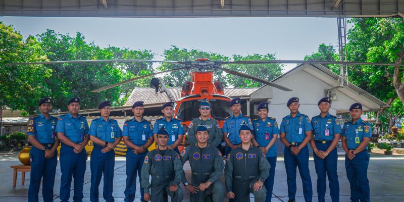 Tiga Penerbang Heli Dauphin Wing Udara 2 Siap Ditugaskan dalam Misi Kemanusiaan