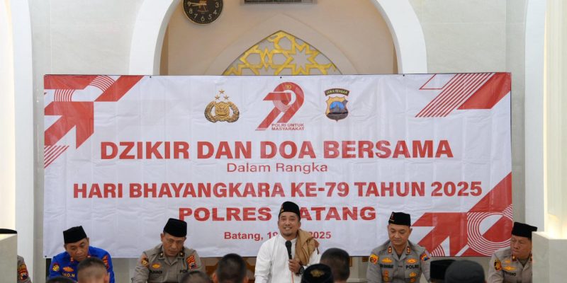 Polres Batang Gelar Dzikir dan Doa Bersama Sambut Hari Bhayangkara ke-79