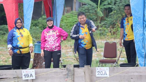 Meriahkan Hari Bhayangkara ke-79, Kapolresta Palangka Raya Gelar Lomba Memancing Bersama Personel