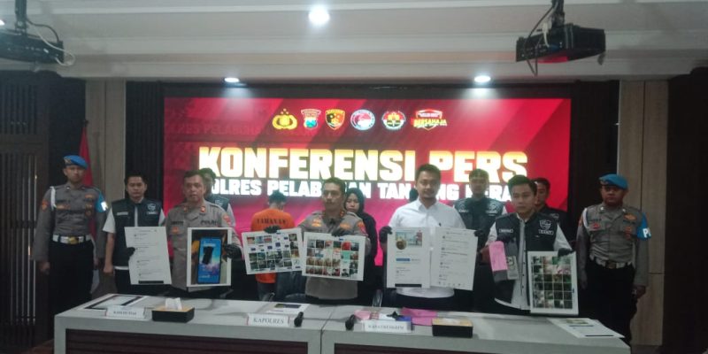 Tersangka Tindak Pidana Pornografi Diamankan Polres Pelabuhan Tanjung Perak Surabaya