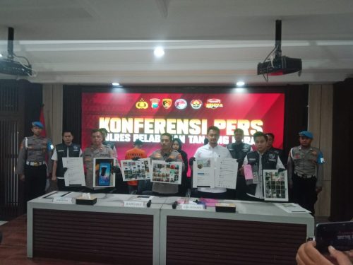 Tersangka Tindak Pidana Pornografi Diamankan Polres Pelabuhan Tanjung Perak Surabaya