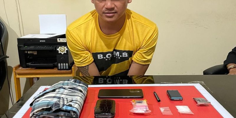 Miliki 4,75 Gram Paket Diduga Sabu, Seorang Pria Diringkus Satresnarkoba di Sebuah Barak Jalan Akasia