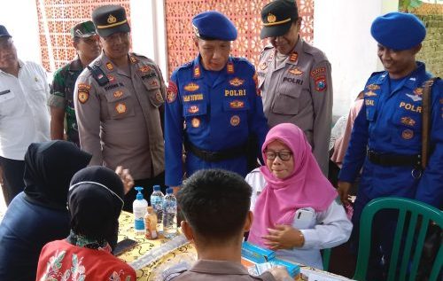 Polresta Sidoarjo Berbagi 100 Paket Sembako Saat Gelar Baktikes Hari Bhayangkara ke-79