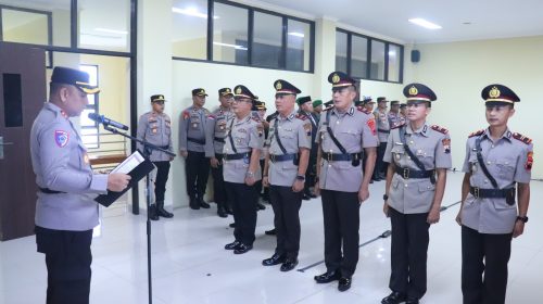 Jabatan Kasat Resnarkoba dan Beberapa Kapolsek Jajaran Polres Pekalongan Terkena Mutasi, Kapolres Pimpin Upacara Sertijab
