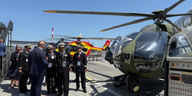 Wakili Kasal, Komandan Puspenerbal Hadiri Paris Air Show 2025