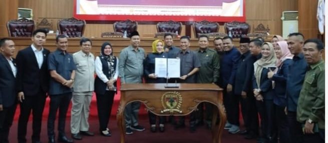Raperda Pertanggungjawaban APBD Musi Rawas Disahkan Menjadi Peraturan Daerah