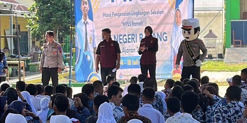 Polres Batang Ajarkan 44 Siswa SLB Cara Lindungi Diri dari Kekerasan