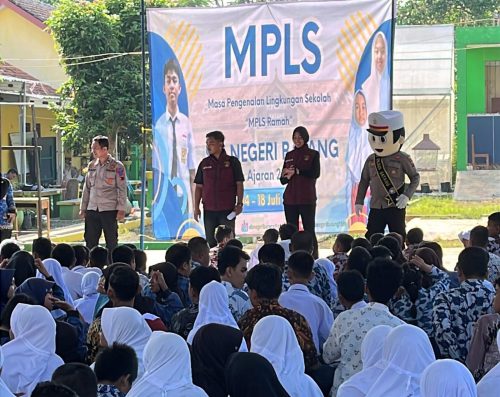 Polres Batang Ajarkan 44 Siswa SLB Cara Lindungi Diri dari Kekerasan