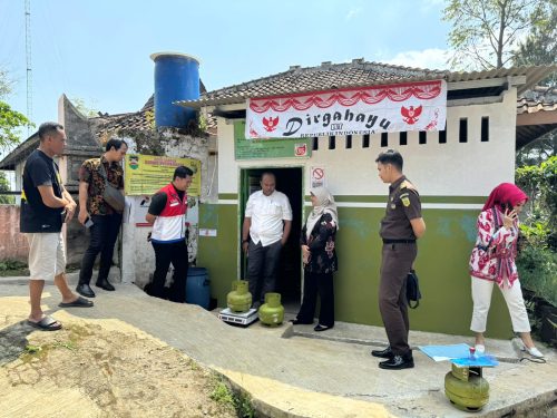 Polres Purwakarta Lakukan Kegiatan Monitoring dan Evaluasi Ketersediaan dan HET LPG 3 Kg