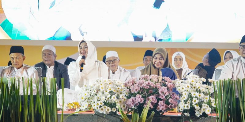 Ning Ita Ajak Warga Mojokerto Perkuat Iman di Tahun Baru Islam Lewat Doa dan Sholawat Bersama