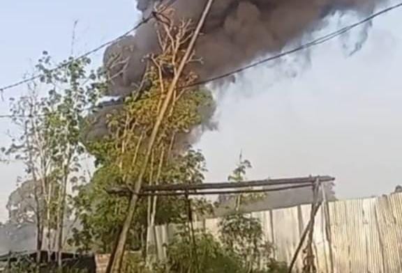 Dua Hari Berturut-turut, Kilang Minyak Ilegal Terbakar di Wilayah Babat Toman – Kapolsek Dinilai Tak Berdaya