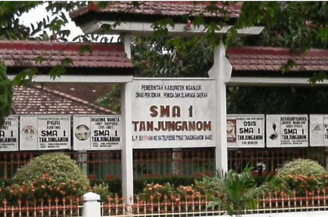 SMA Negeri 1 Tanjung Anom Mudahkan Cepat & Tepat Dalam Sistem Penerimaan Murid Baru (SPMB) Kabupaten Nganjuk 2025/2026