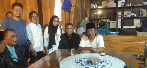 DPC PWDPI Sidoarjo Silaturahmi Ke Kediaman Gus Muwafiq Kharismatik