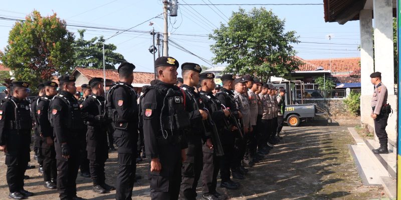 Ratusan Polisi di Pekalongan Amankan Audiensi Warga Sijambe