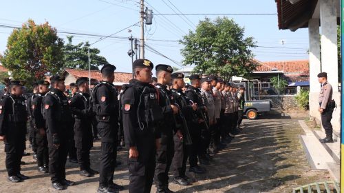 Ratusan Polisi di Pekalongan Amankan Audiensi Warga Sijambe