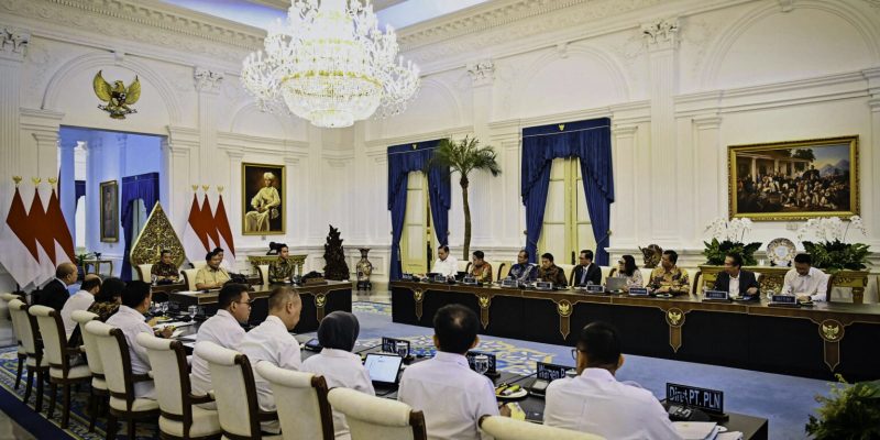 Presiden Prabowo Pimpin Rapat Terbatas