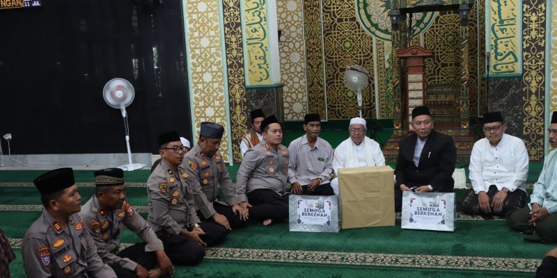 Kapolres Nganjuk Safari Jumat di Masjid Agung Baitussalam