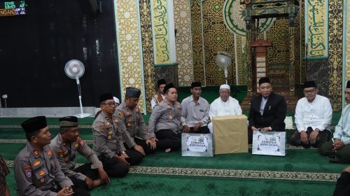 Kapolres Nganjuk Safari Jumat di Masjid Agung Baitussalam
