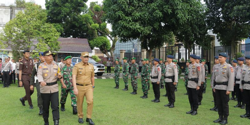 Kapolres Lubuklinggau AKBP Adithia Bagus Arjunadi Menggelar Apel Pasukan dalam Rangka Operasi Kepolisian Kewilayahan Patuh Musi 2025