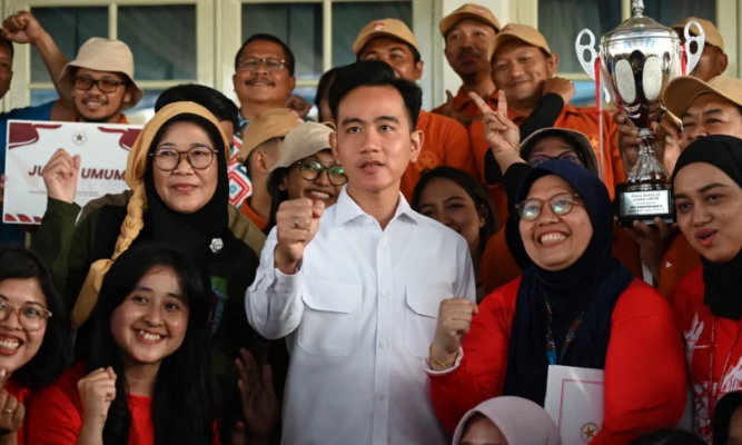 Wapres Meriahkan HUT ke-80 RI Bersama Keluarga Besar Setwapres
