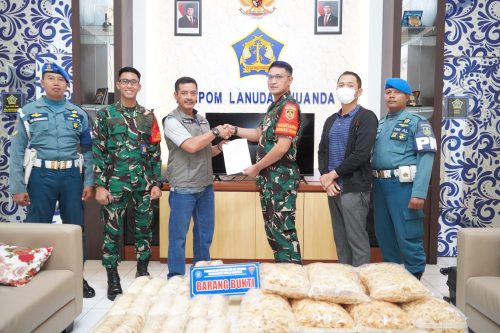 Lagi Lagi, Satgaspam TNI AL Bandara Juanda Gagalkan Upaya Pengiriman Ilegal 16 Kg Sarang Burung Walet