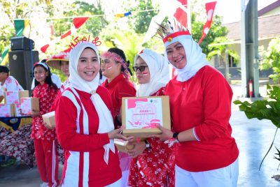 Ketua Gabungan Jalsenastri Puspenerbal dan Pengurus Ceria Ikuti Lomba Tujuhbelasan HUT ke-80 Kemerdekaan Rl