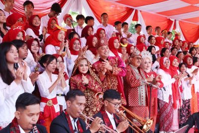 Wali Kota Eri Kenakan Baju Adat Minang di Upacara HUT ke-80 RI